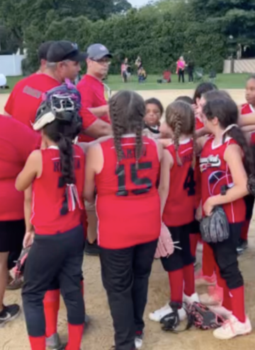 Elmwood Park Softball 10U - Celebrate a Victory in Fair Lawn